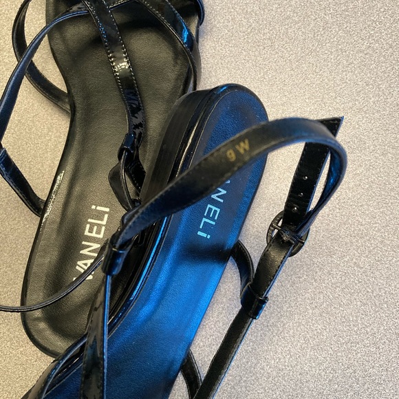 Vaneli Flat Sandals - Picture 5 of 5